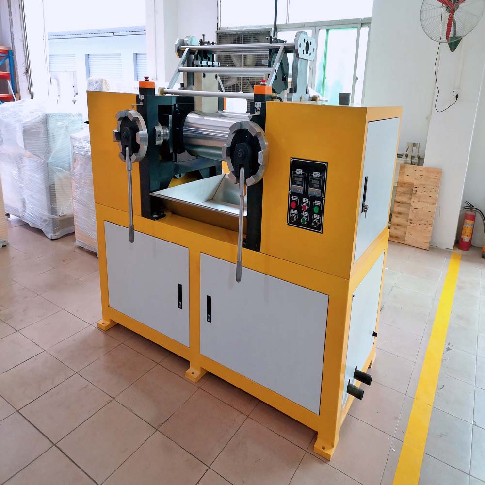 10寸電加熱開(kāi)煉機(jī)